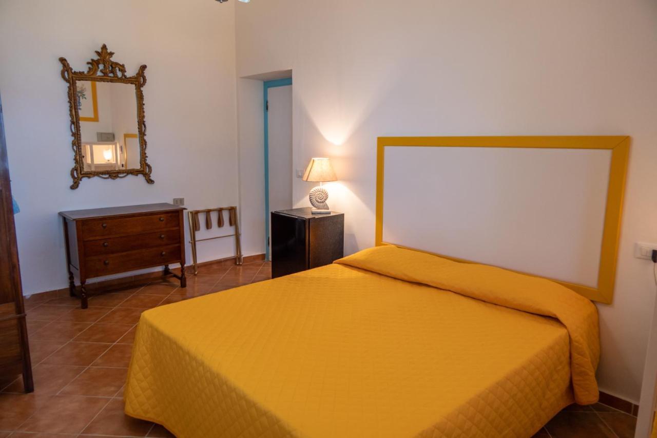 B&B Giglio Di Mare Cala Liberotto Exteriér fotografie