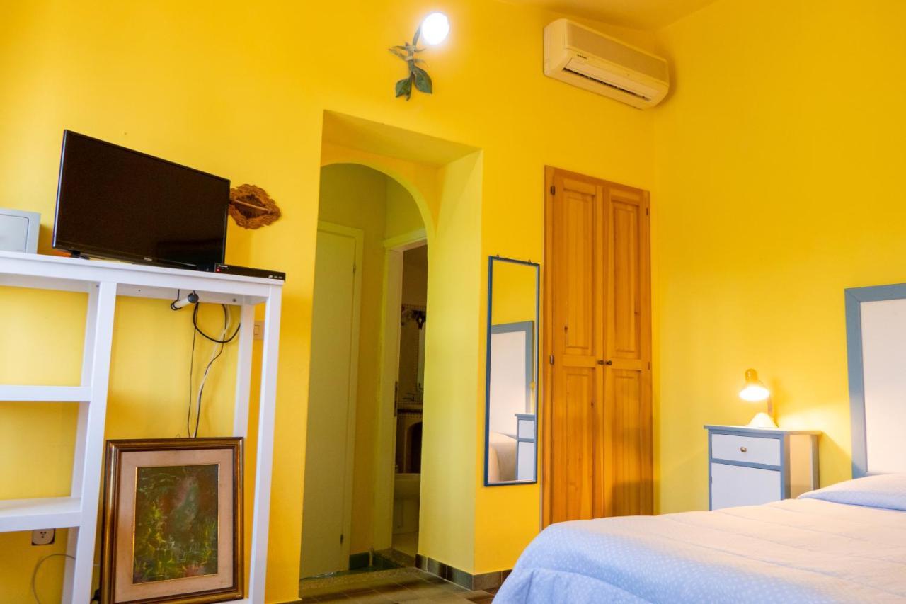 B&B Giglio Di Mare Cala Liberotto Exteriér fotografie